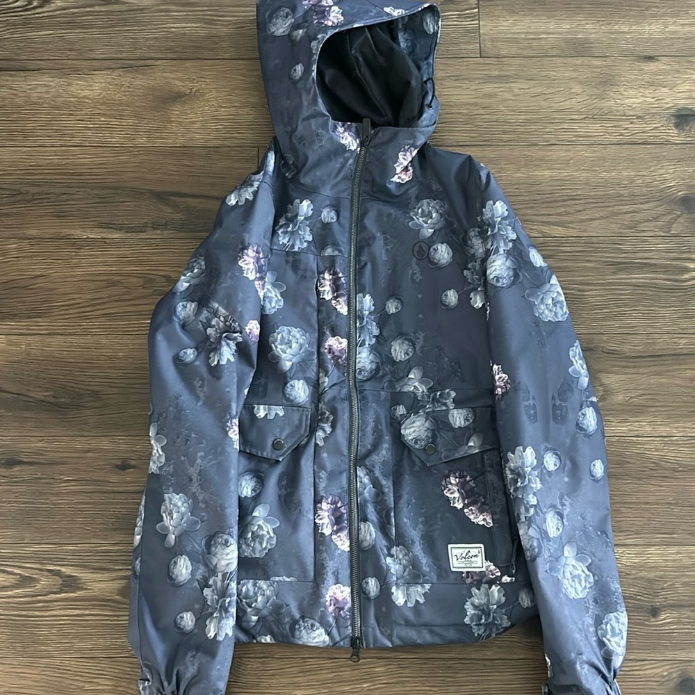 Women’s Volcom Ski/Snowboard Jacket m